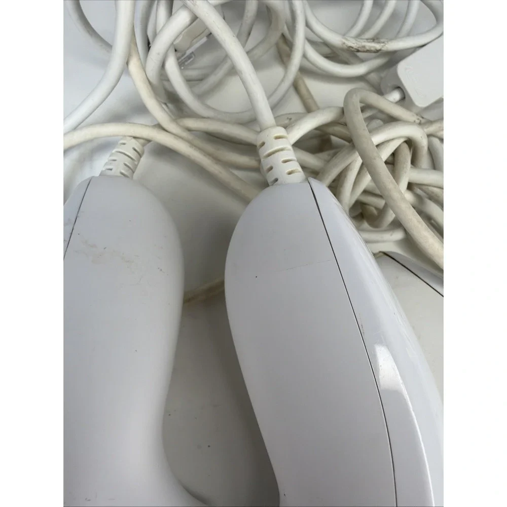 OFFICIAL‎ Nintendo Lot of 4 Wii Nunchuck White (NOT TESTED) Game Controller